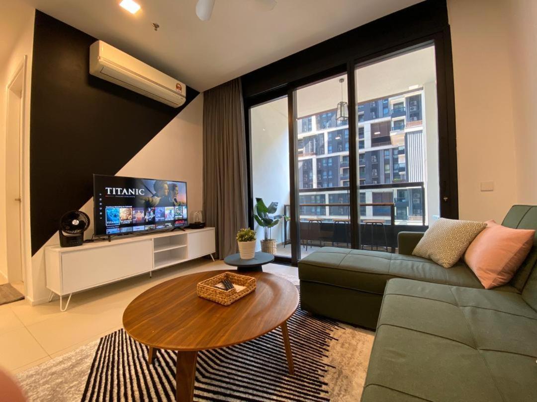 Arcoris Mont Kiara Apartment