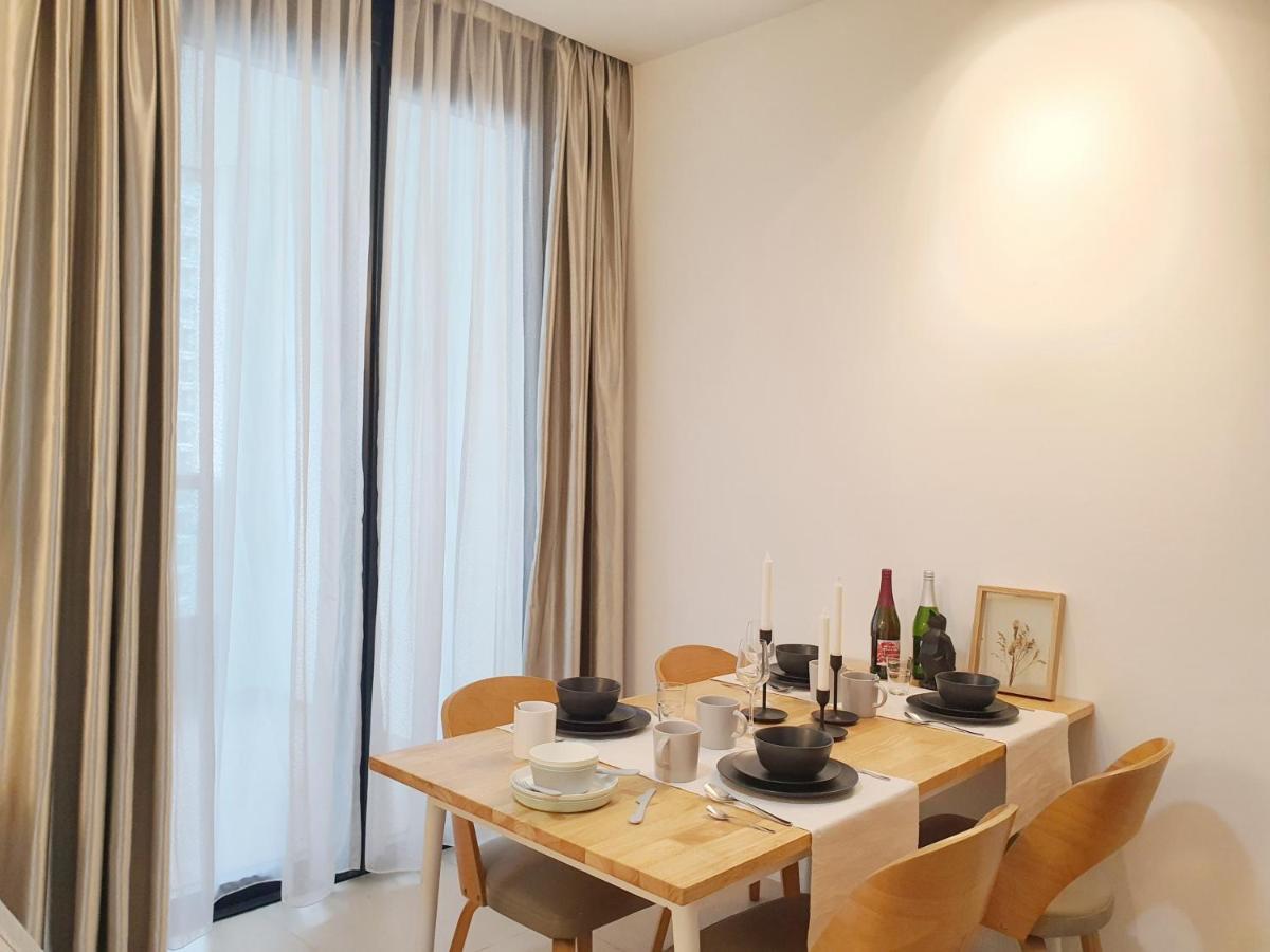 Apartment Arcoris Mont Kiara