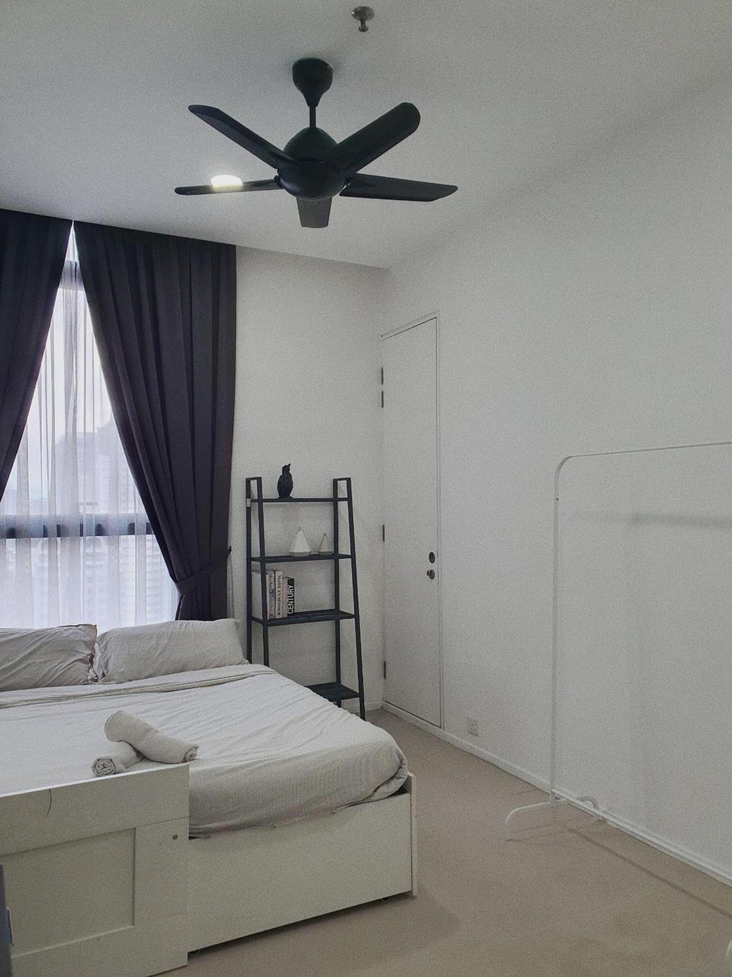 Arcoris Mont Kiara Apartment *