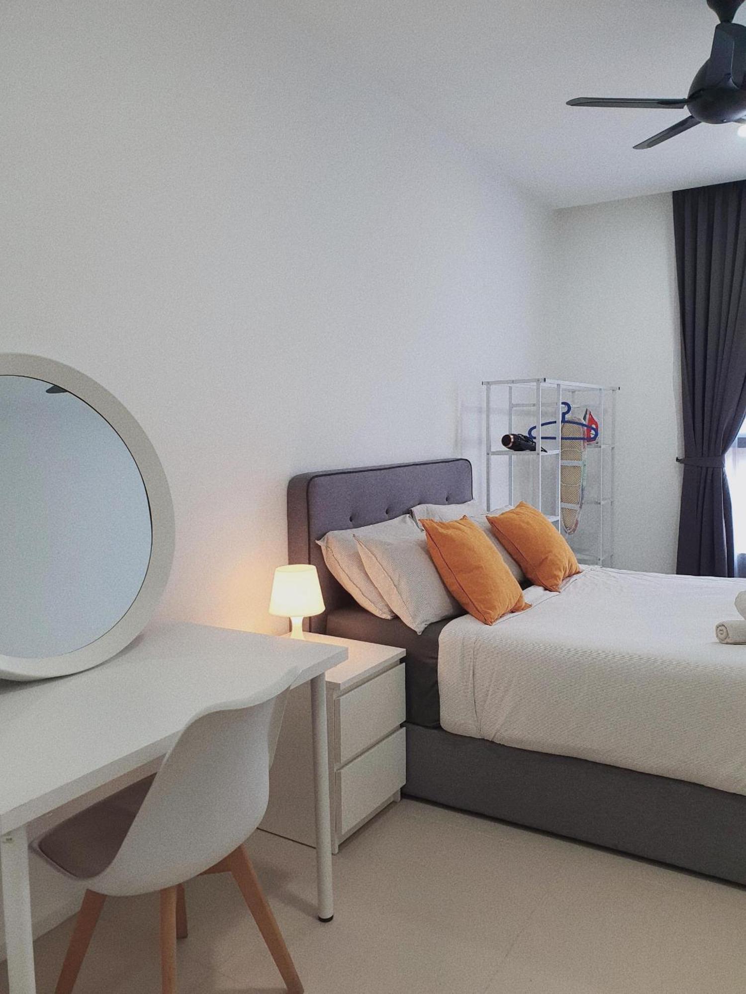 Apartment Arcoris Mont Kiara